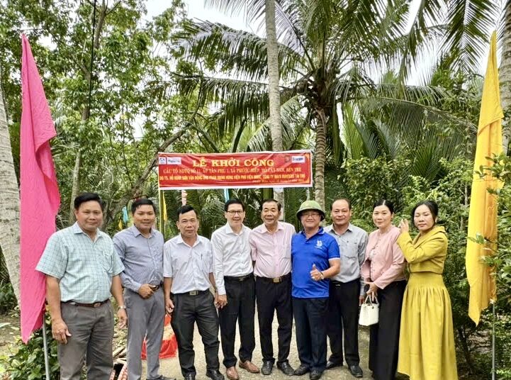 Chính thức khởi công xây cầu nông thôn mới tại huyện Mỏ Cày Nam, tỉnh Bến Tre
