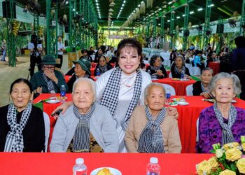 Bến Tre – Long trọng tổ chức họp mặt Đại biểu Mẹ Việt Nam anh hùng, đội quân tóc dài năm 2025