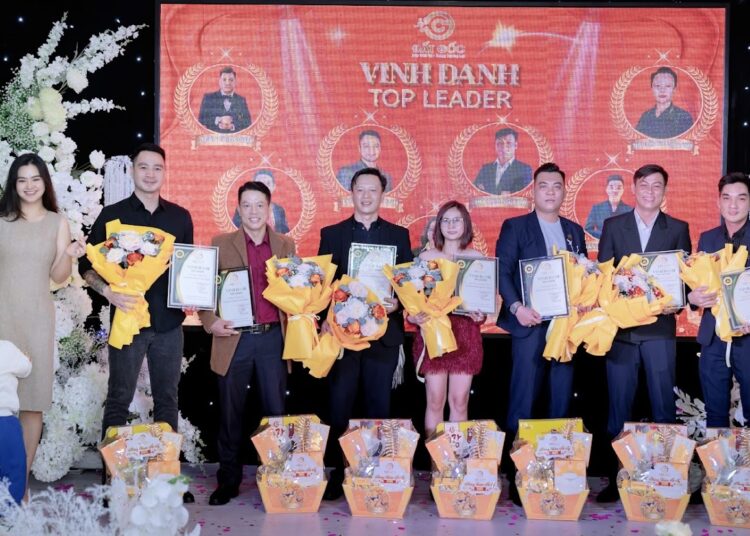 Công ty TNHH Đất Gốc (Khánh Hoà): Hội nghị tổng kết năm 2024 và Triển khai phương hướng kinh doanh năm 2025