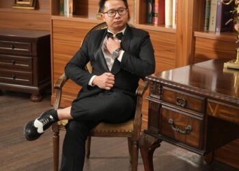 Chuyên gia Đặng Quang Hồng Quân – Giám đốc kinh doanh Takumizima Việt Nam chia sẻ việcvệ sinh vòi hoa sen để loại trừ ổ vi khuẩn gây bệnh