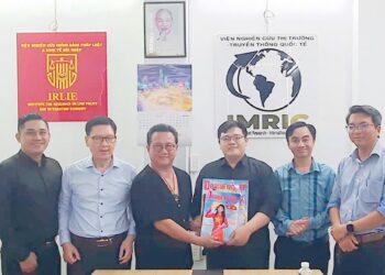 Tiếp và làm việc về đào tạo, bồi dưỡng khoa học, hợp tác nghiên cứu với Học viện kỹ năng VTALK