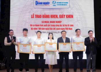 Long trọng Lễ Kỷ niệm 100 năm Báo chí cách mạng Việt Nam và trao Kỷ niệm chương xây dựng, phát triển “Nông nghiệp – Nông dân – Nông thôn Việt Nam