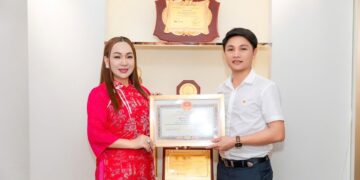 Doanh nhân Hồ Thị Thu Đông vinh dự nhận Bằng khen của Chủ tịch UBND tỉnh An Giang