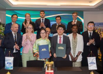 TẬP ĐOÀN NHỰA BÌNH THUẬN – DOANH NGHIỆP NHỰA ĐẦU TIÊN PHÁT HÀNH TRÁI PHIẾU XANH