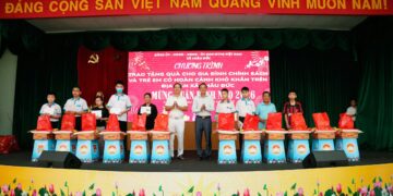 Hiệp hội Nghiên cứu, Tư vấn về Chính sách, pháp luật cho hoạt động đầu tư tại Việt Nam mang Tết ấm áp đến người dân xã Châu Đức (TP.HCM)